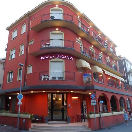 Hotel La Dolce Vita Rimini Dış mekan fotoğraf