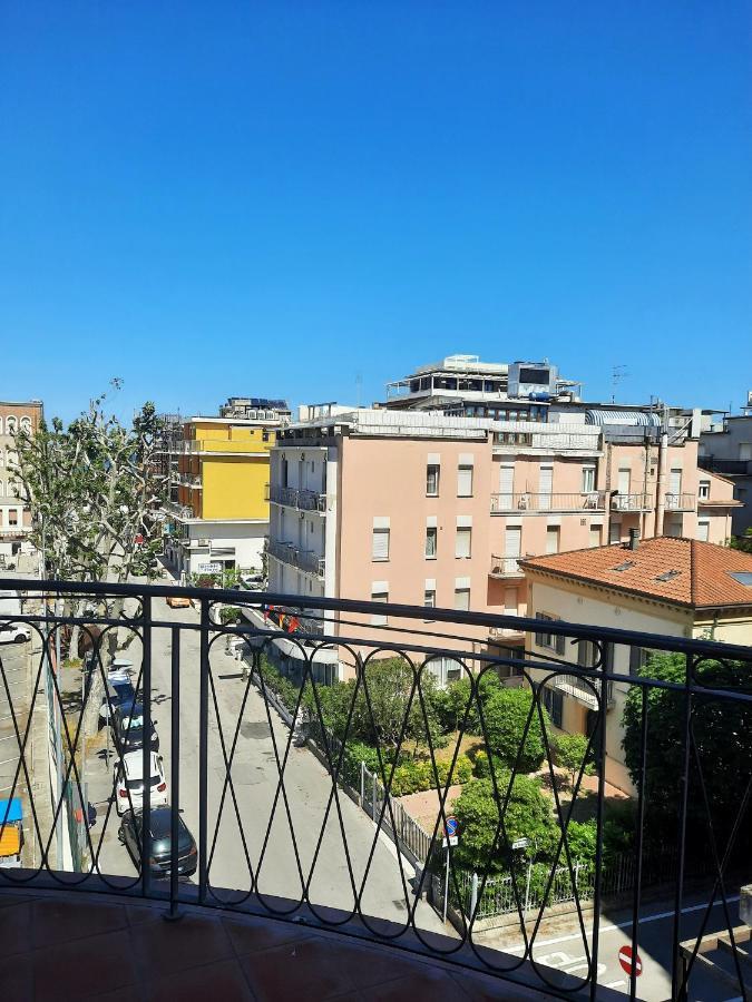 Hotel La Dolce Vita Rimini Dış mekan fotoğraf