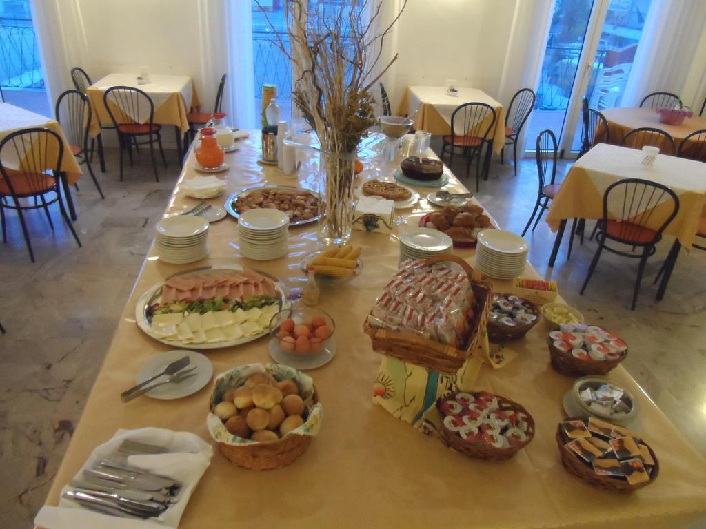 Hotel La Dolce Vita Rimini Dış mekan fotoğraf