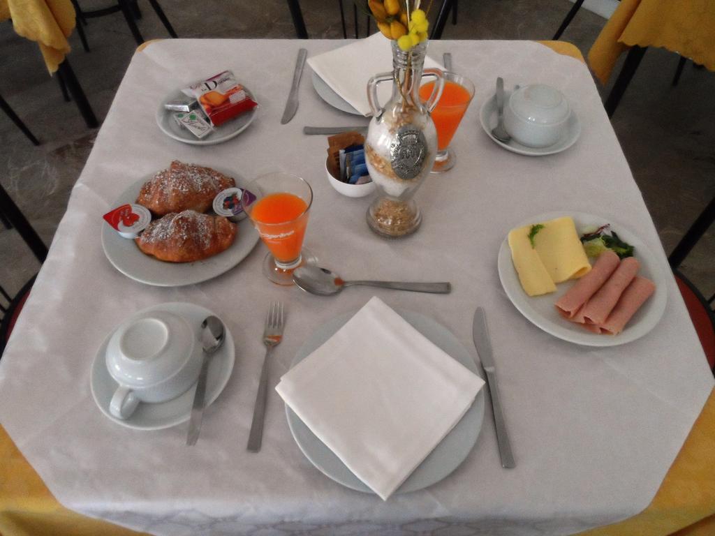 Hotel La Dolce Vita Rimini Dış mekan fotoğraf