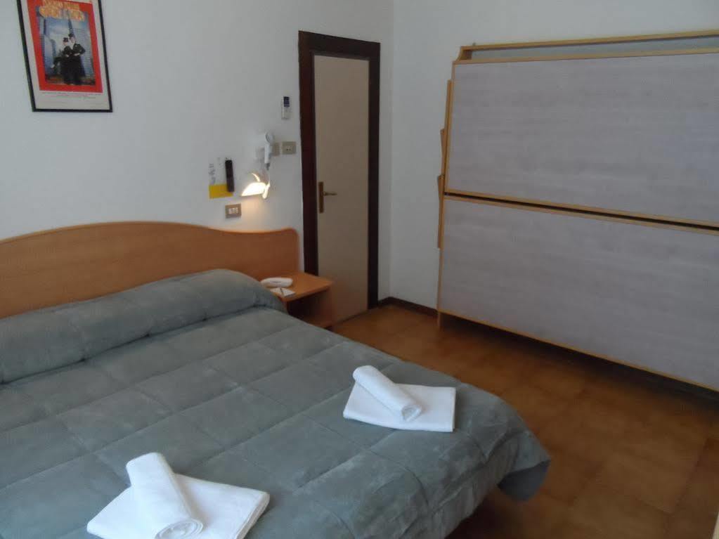 Hotel La Dolce Vita Rimini Dış mekan fotoğraf